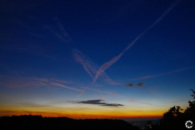 19318128055_65bfb12bc9_h